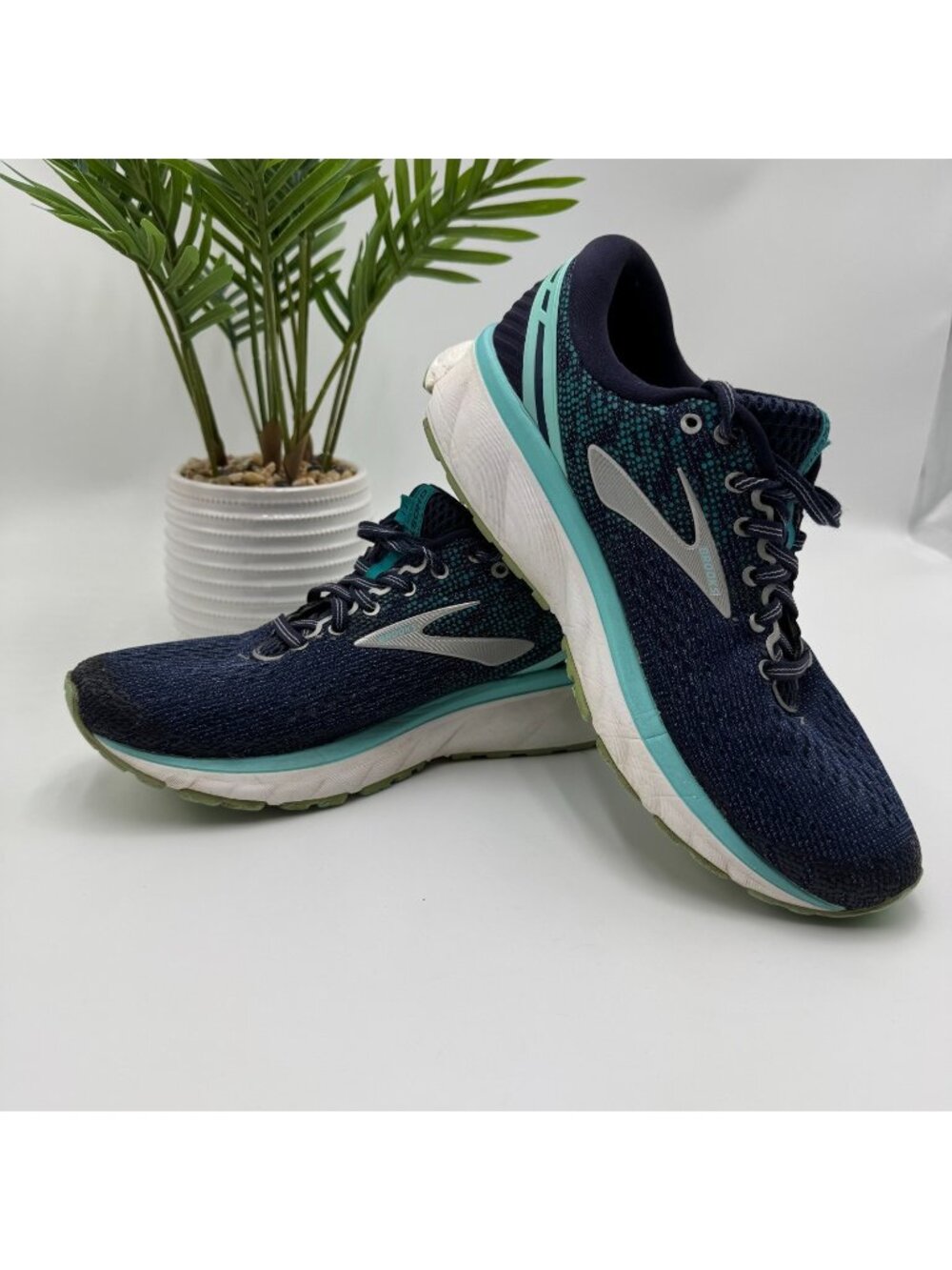 Brooks Ghost 11 1202771B493 Athletic Sneaker Women's 9B Blue Mesh Sports Running